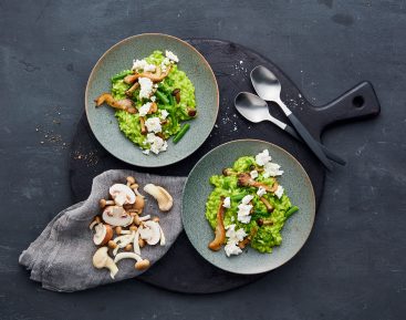 Grøn risotto med svampe og salatost